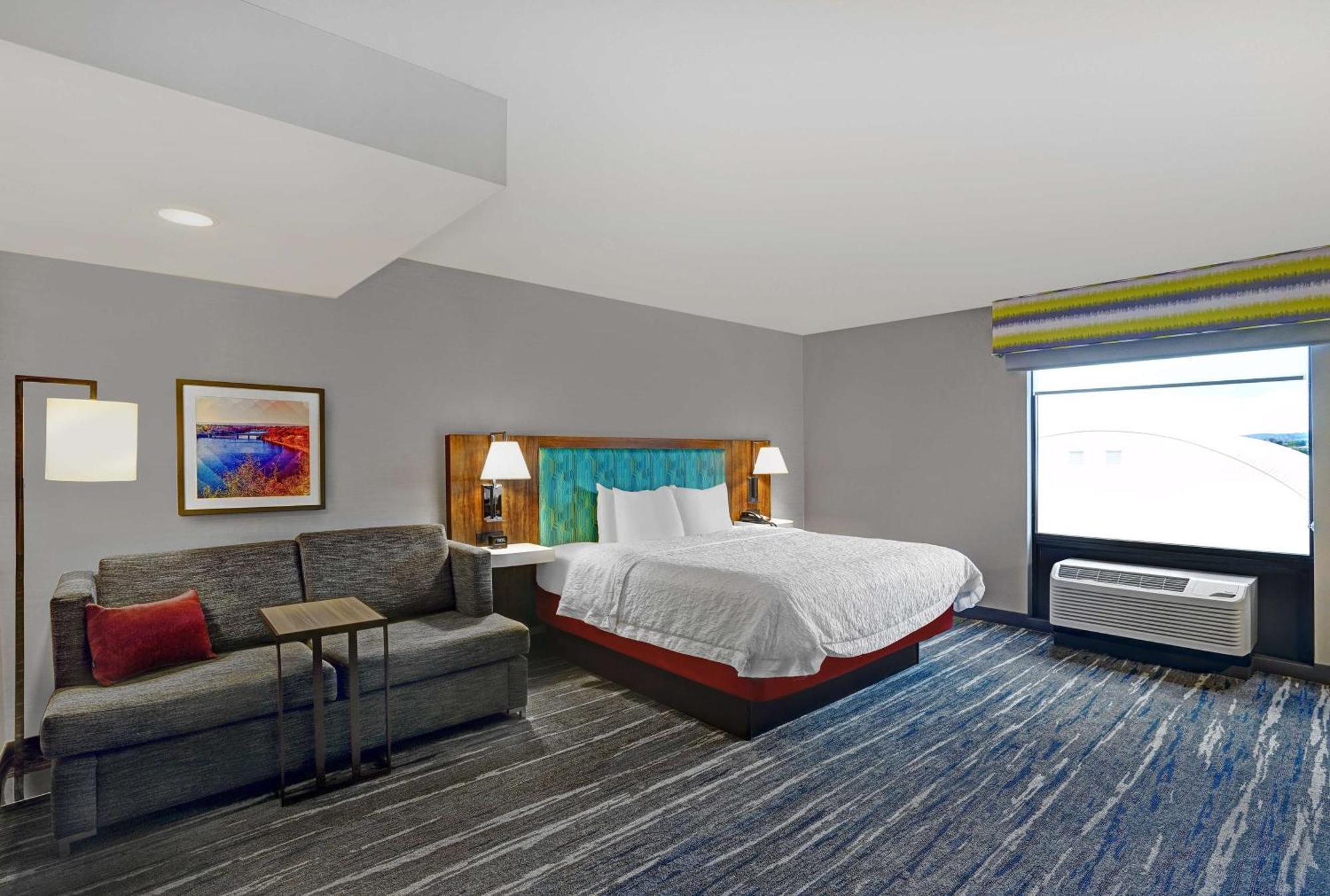 Hampton Inn Utica Exterior foto
