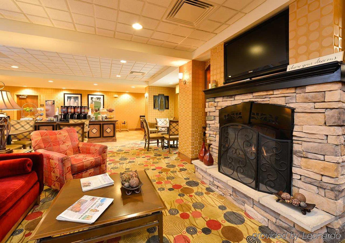 Hampton Inn Utica Exterior foto