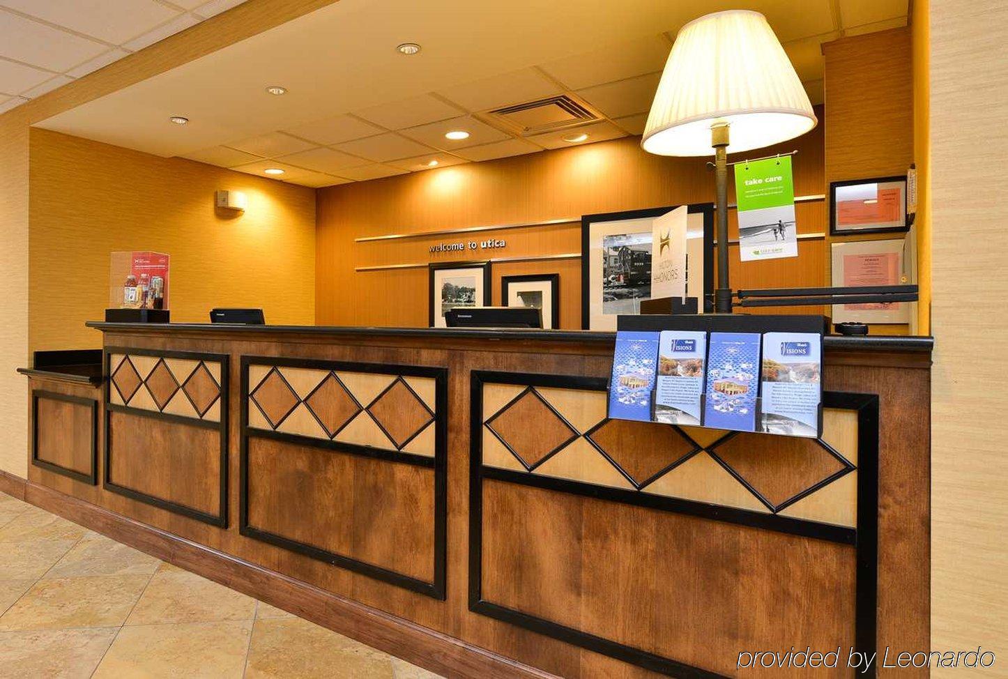 Hampton Inn Utica Exterior foto