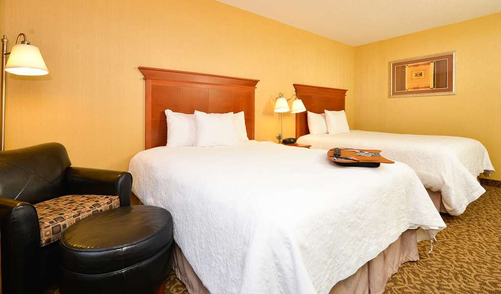 Hampton Inn Utica Quarto foto
